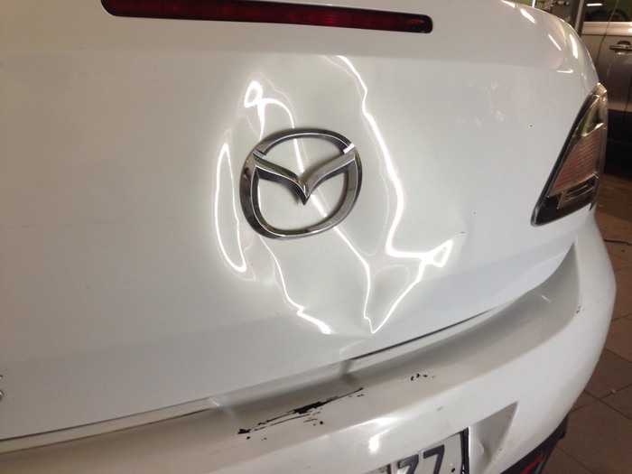 Вмятина на багажнике